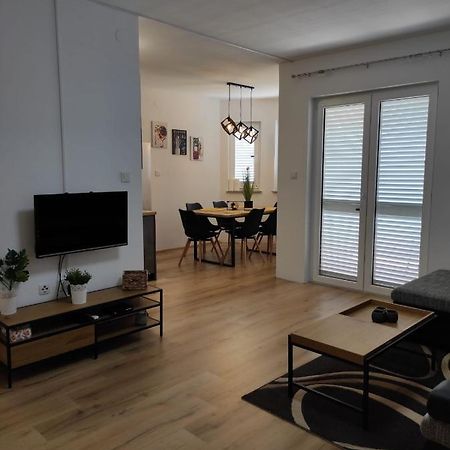 Apartman Branimir Novalja Exteriér fotografie