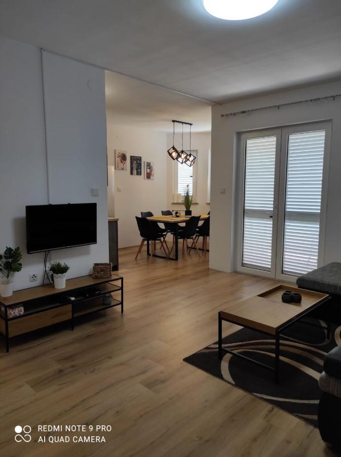 Apartman Branimir Novalja Exteriér fotografie